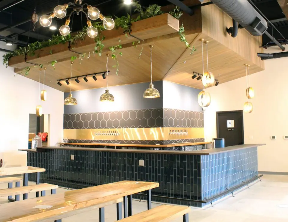 Round trip brewery interior